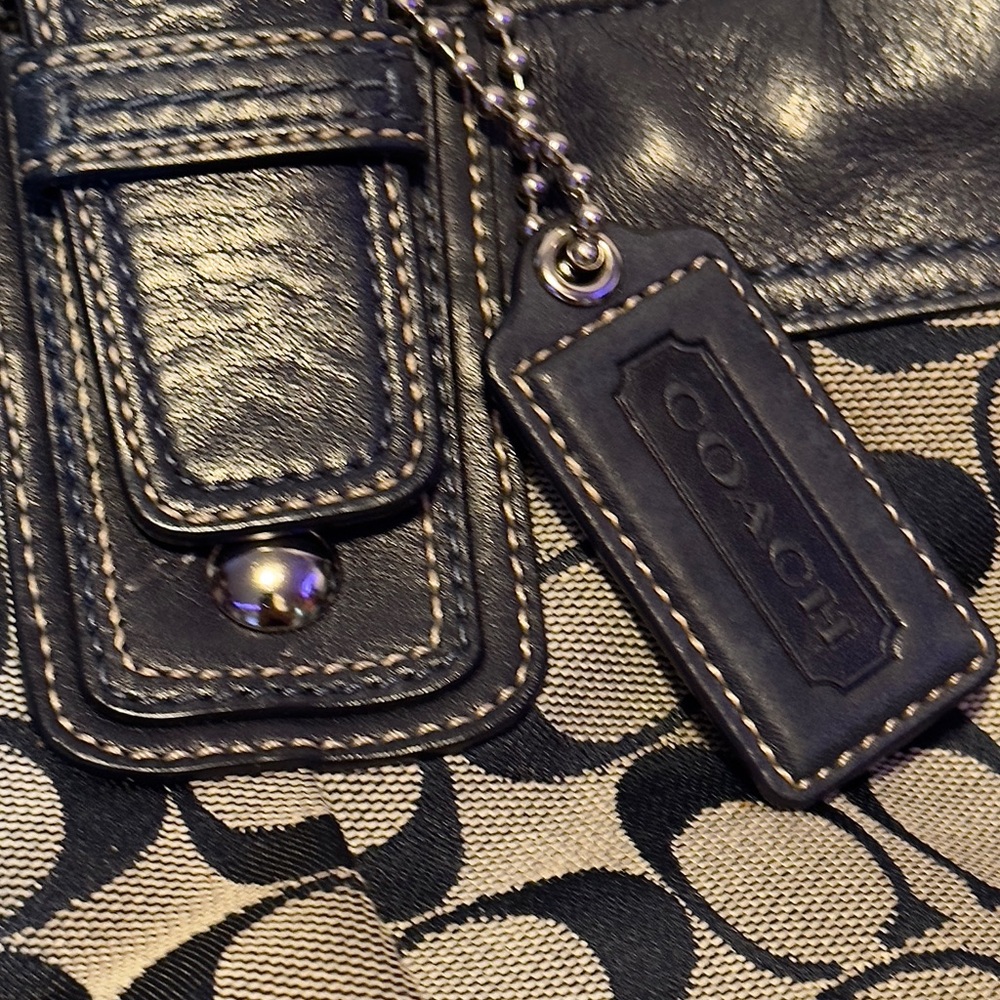 Coach Pleated Signature Soho Bag - Picture 3 of 15